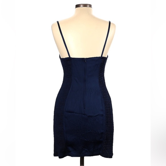 Last call - donating Feretti Jeans Gorgeous navy blue thick satin cocktail - Picture 2 of 8